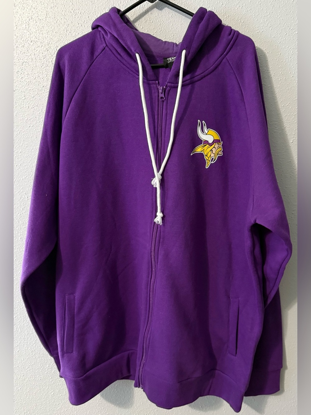 Minnesota Vikings Purple Zip-Up Hoodie